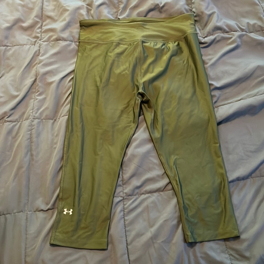 Under Armour Army Green Compression Heat Gear- Large